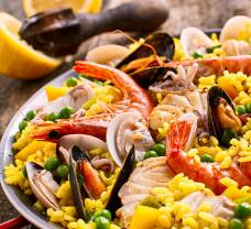 Španělská paella s mořskými plody: jak na ni? 